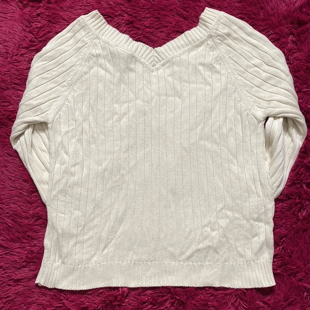 Faded Glory v-neck and v-back pale tan sweater - Picture 6 of 10